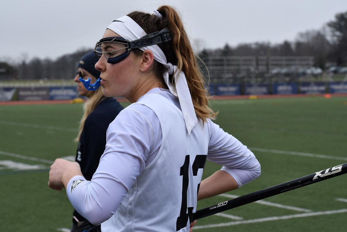 Huntington senior Emma Greenhill tallied five goals and three assists in the game (1).