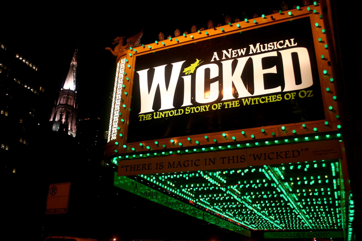Huntington Tri-M members saw WICKED at the Gershwin Theatre in Manhattan last week.