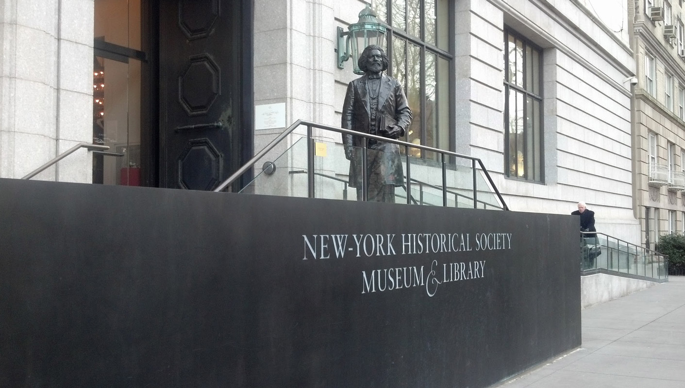 Finley eighth graders traveled to the New York Historical Society Museum & Library.