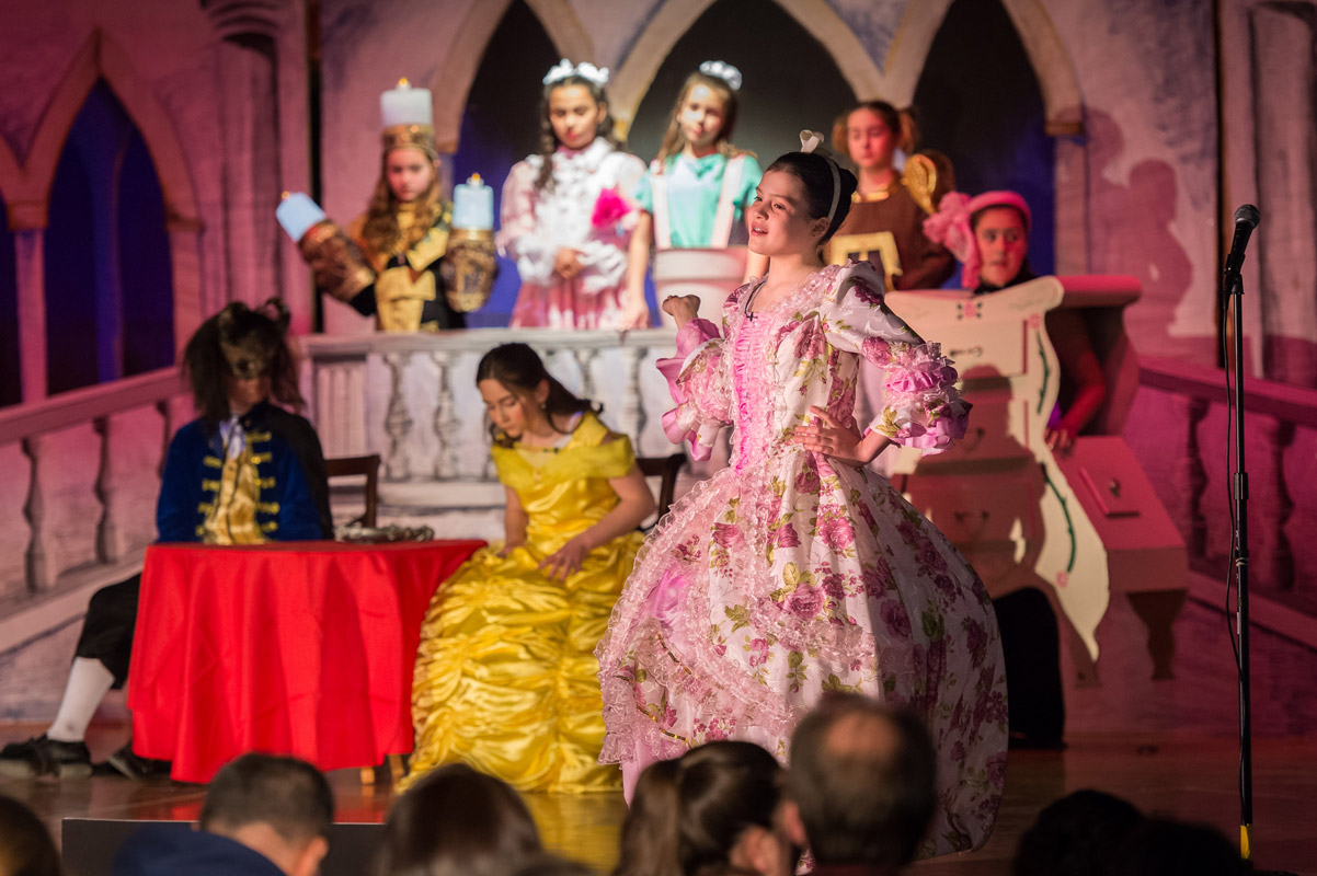 Beauty & the Beast enchanted crowds attending performances at Woodhull School. (Darin Reed photo.)