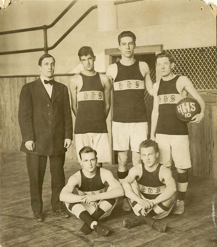 The Huntington High School basketball team in 1910.