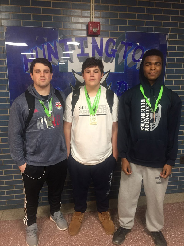 Huntington athletes won numerous awards at the Ocean Breeze Invitational at Staten Island.