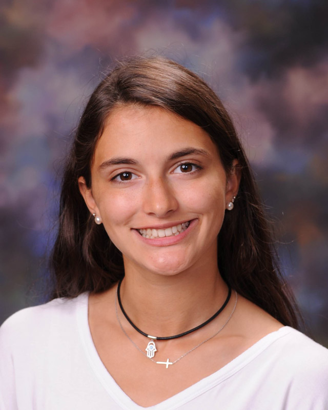 Huntington girls' track runner Sarah White.