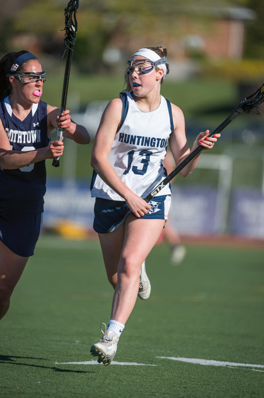 Emma Greenhill (right) looks over the field. (Darin Reed photo.)