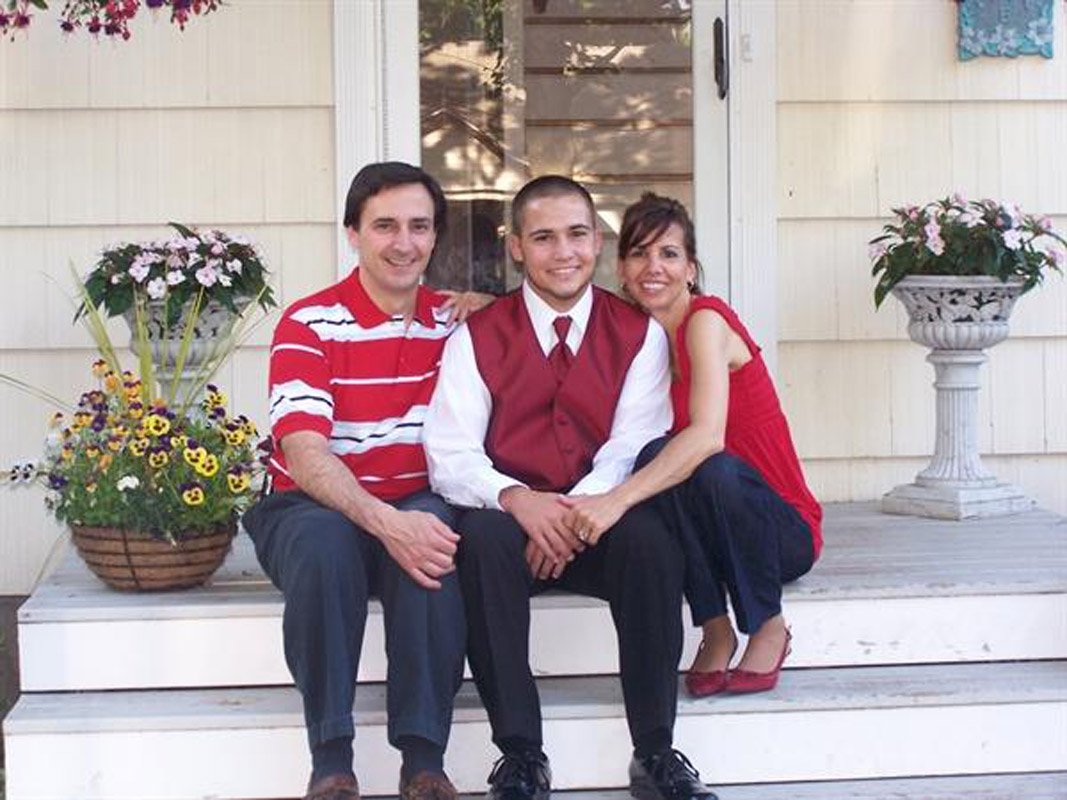 Justin Giani with his parents, Joe and Linda.