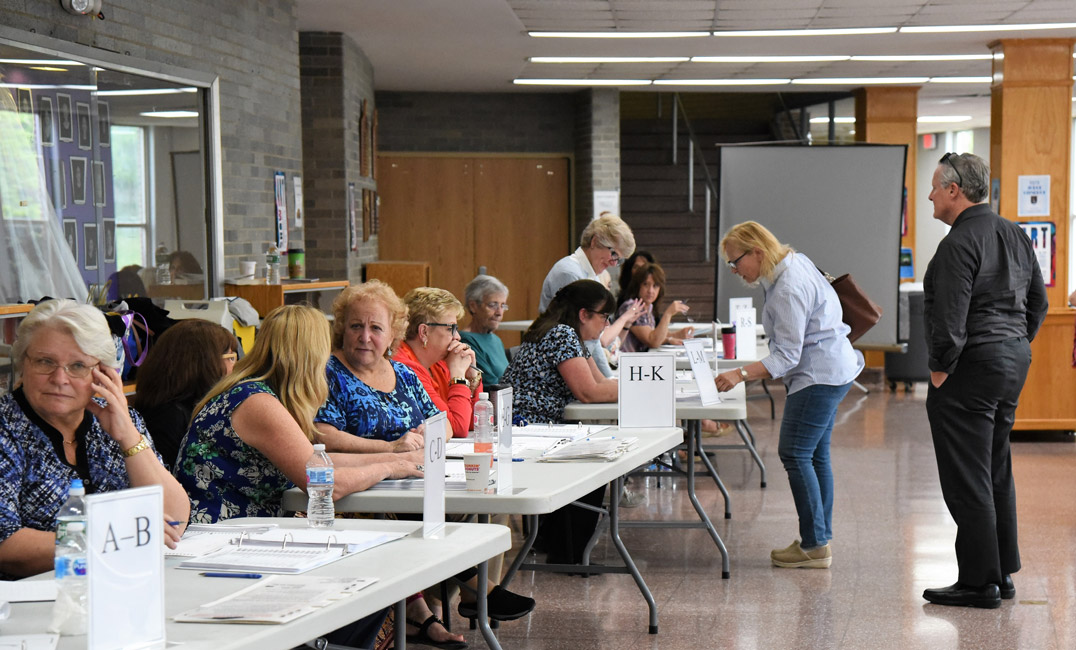 Huntington UFSD residents went to the polls on Tuesday.
