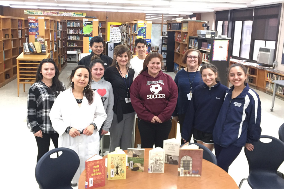 United Amigos held a bilingual poetry reading in the high school library.