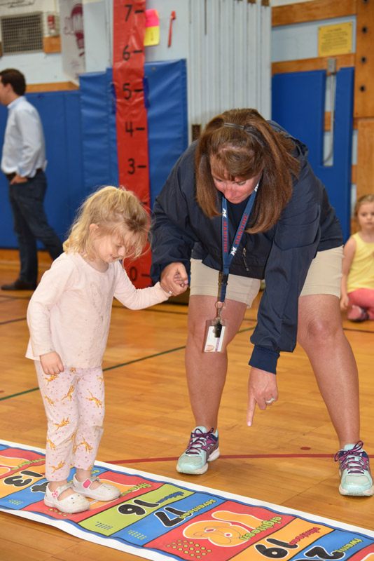 Flower Hill's Family Math Night brought out kids of all ages 