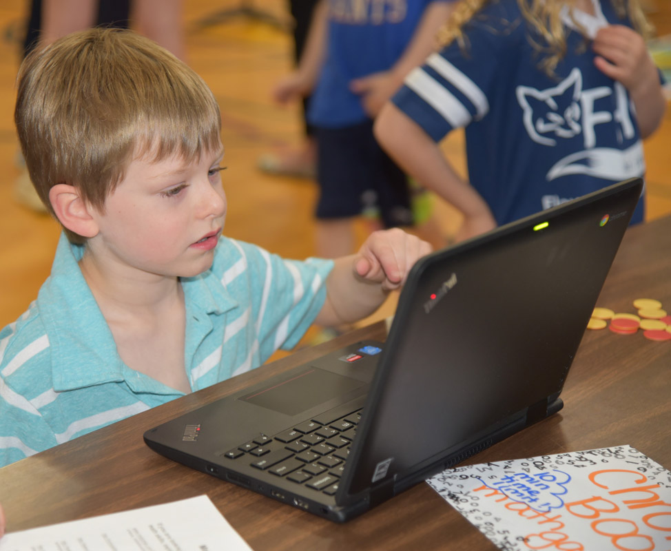 Flower Hill's Family Math Night brought out kids of all ages 