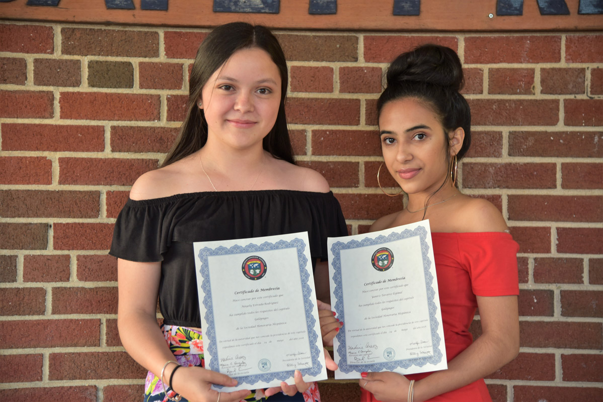 Nayely Estrada-Rodriquez and Yaniris Tavarez-Espinal were inducted into the Spanish Honor Society.