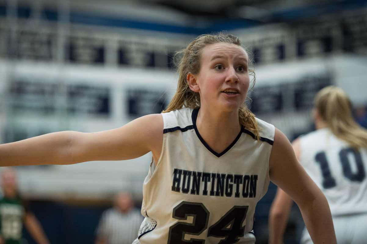 Huntington  guard Holly Wright. (Darin Reed photo.)