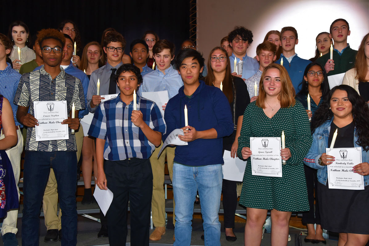 Huntington's National Honor Society chapter inducted 80 new members, 