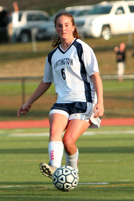 Samantha Lynch was one of Huntington's best soccer players. (Mike Connell photo.)