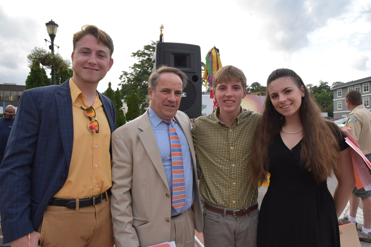 Dominick Stanley, Joe Leavy, Luke Farrell and Kaitlyn Sage at the unveiling 