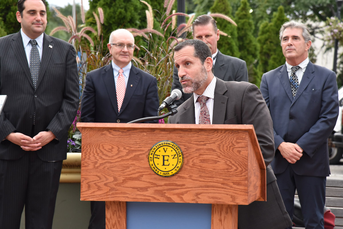 Huntington Superintendent James W. Polansky spoke at the unveiling