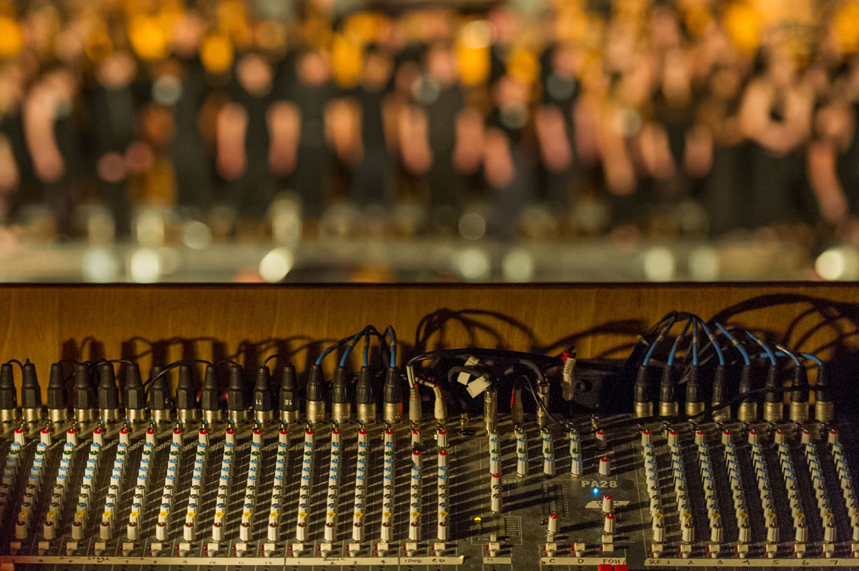 Huntington's stage crew is unsurpassed. (Darin Reed photo.)