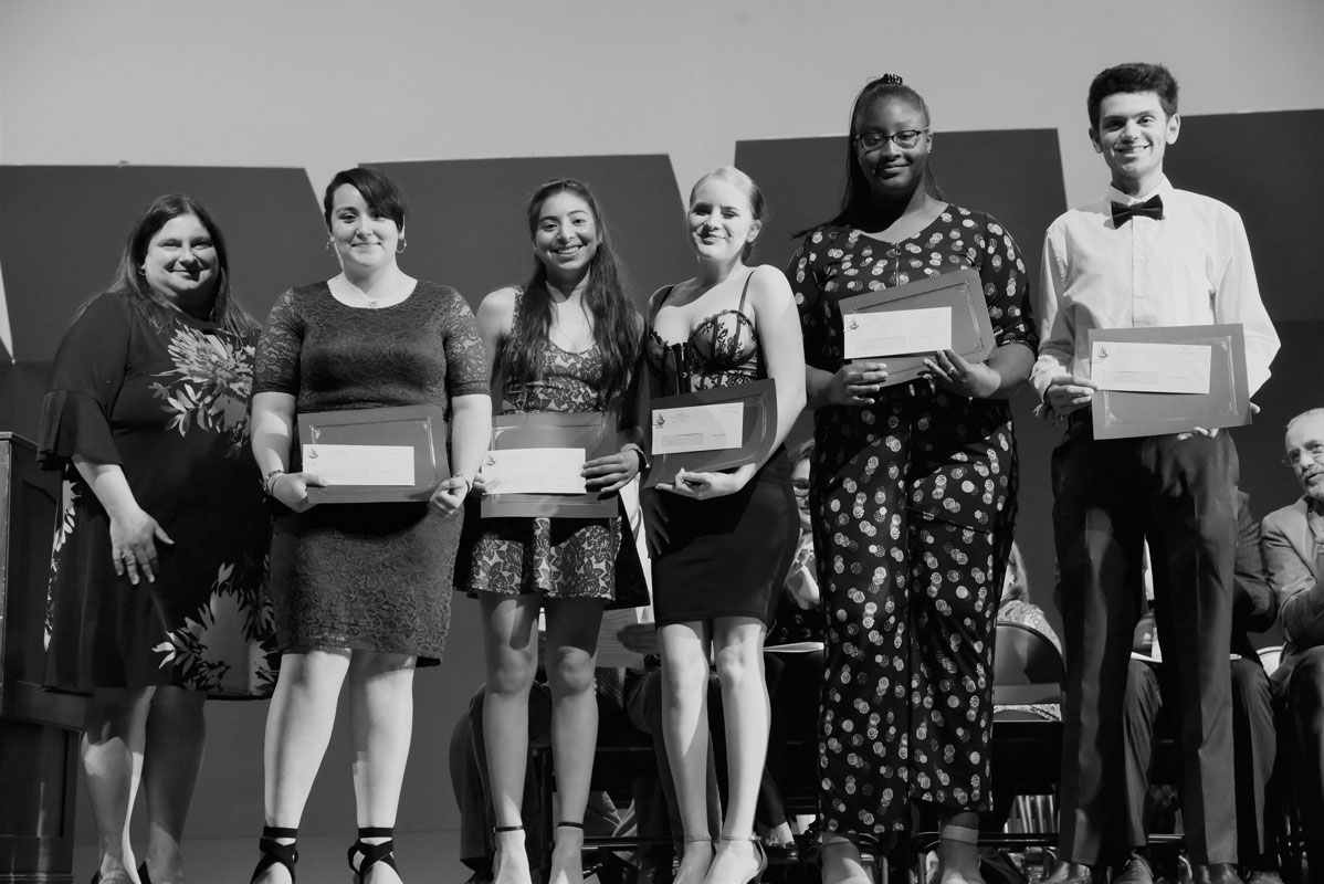  Diana Rich (left) with Jenny Benitez-Villatoro, Keily Rivas, Jeraine Nieves-Morales, Nephar Durand and Matt Rodriquez  