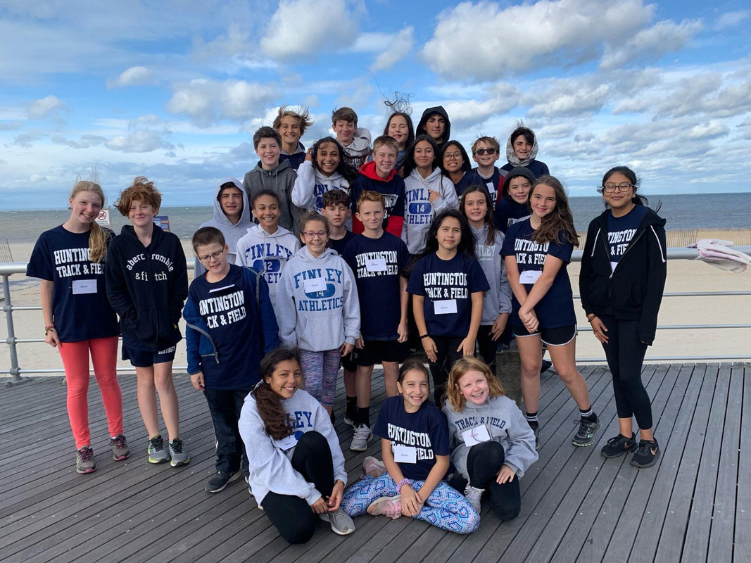 The Finley Middle School co-ed cross country team at Sunken Meadow State Park.