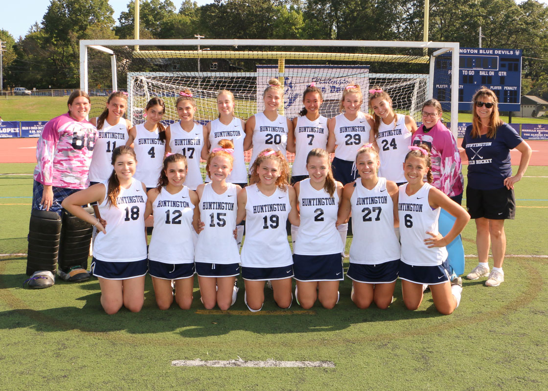 The 2019 Huntington High School varsity field hockey team. 