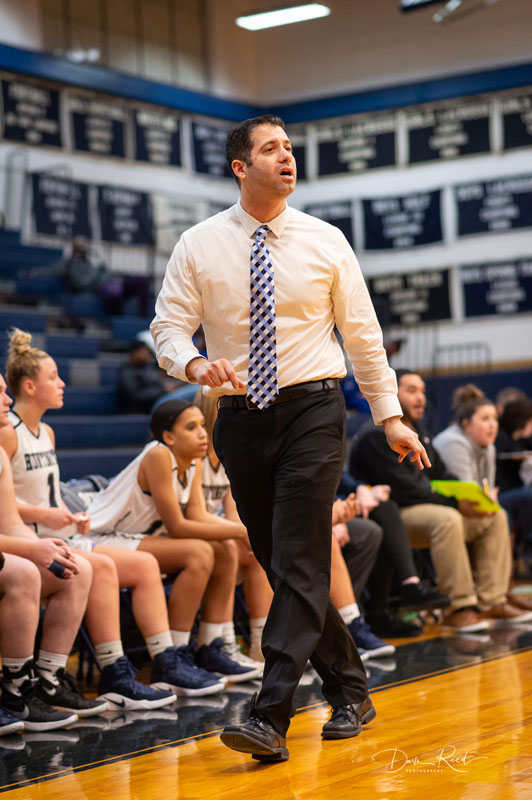 Huntington head coach Michael Kaplan. (Darin Reed photo.) 