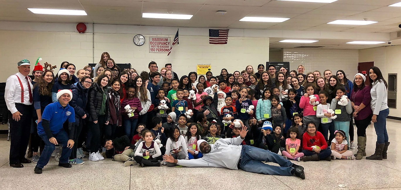 The Huntington Key Club's Target shopping tour involved a large group of participants.