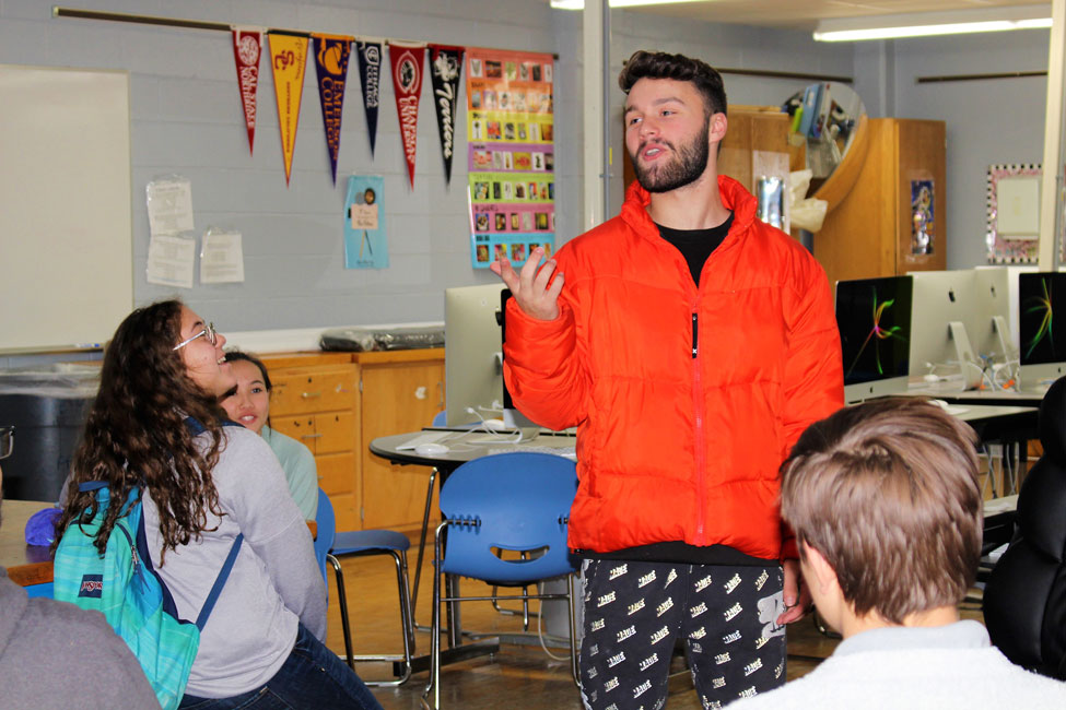 Legendary Huntington High School alumni filmmaker Charlie Ehrman visited current film students last week.