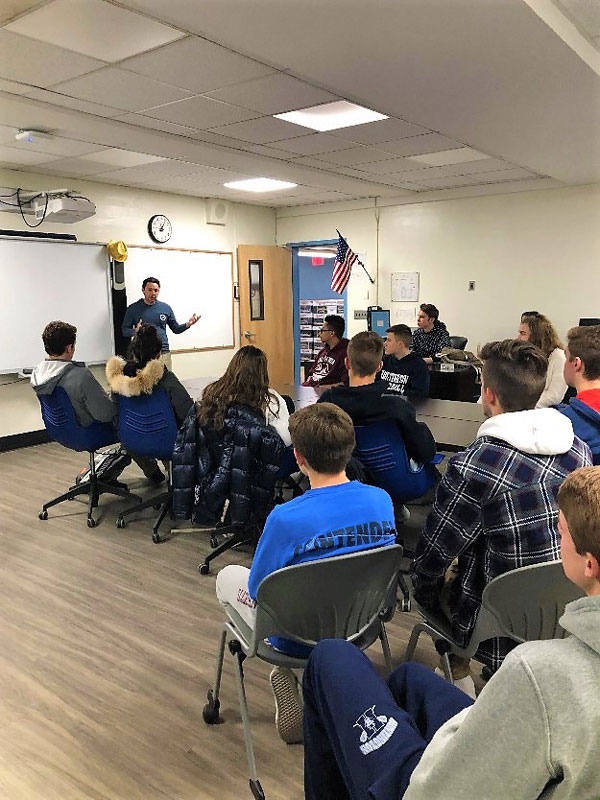 Local businessman Jamie Proctor visited with Huntington High School Virtual Enterprise classes.