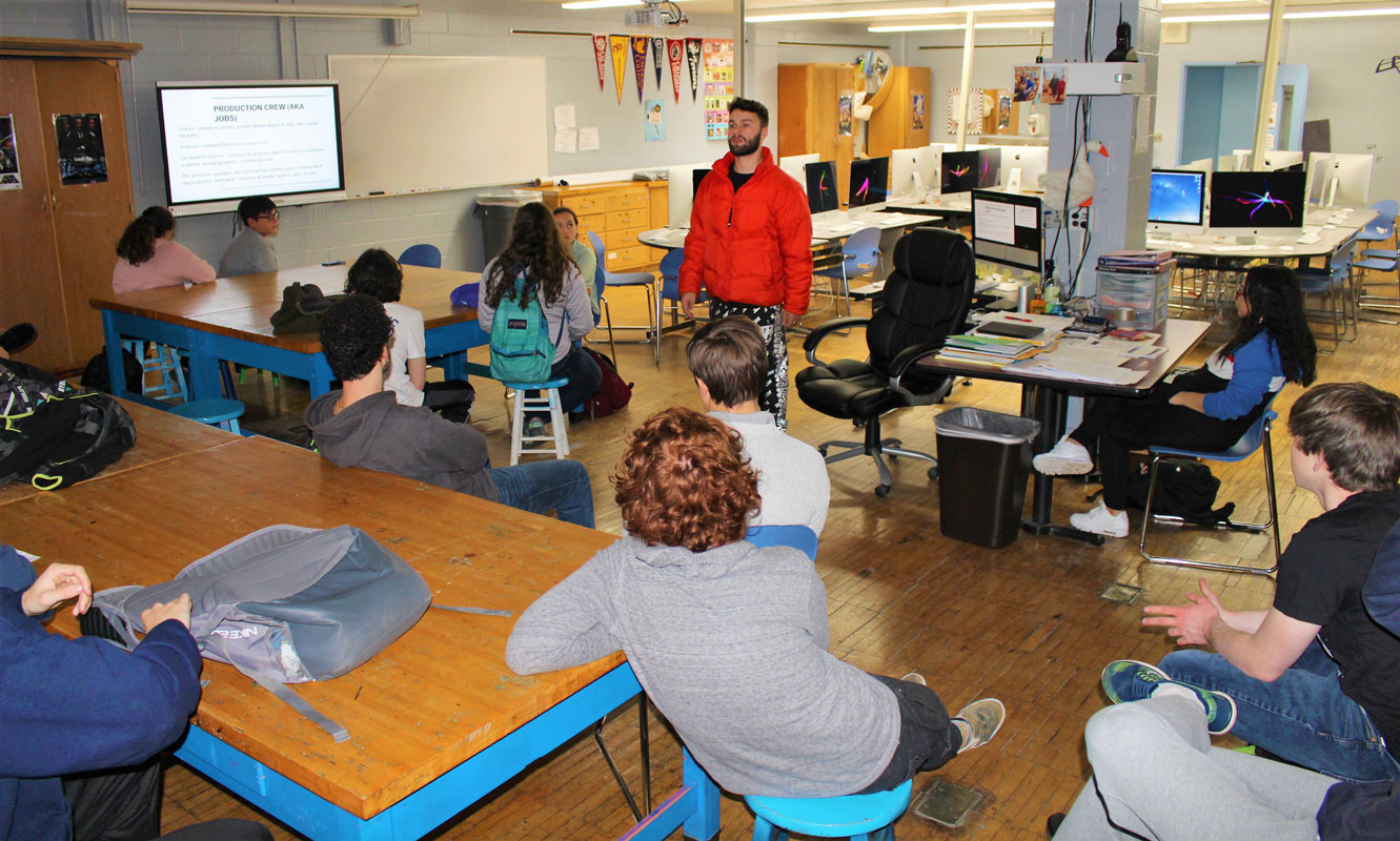 Legendary Huntington High School alumni filmmaker Charlie Ehrman visited current film students last week