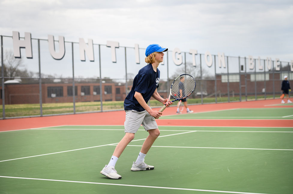 Coach Jamie Fishlow believes Huntington can contend for a league title in 2020. (Darin Reed photo)