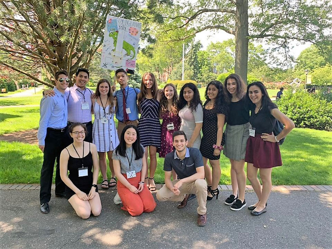 Jorge Parada Cisneros (back row, second from left) with his team at the Hugh O'Brian Leadership Conference.