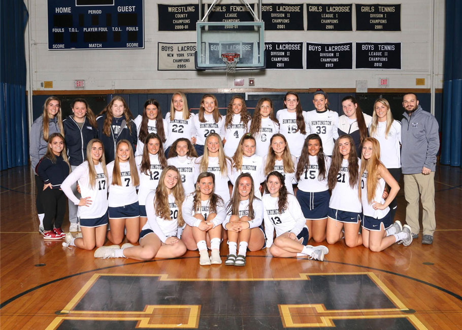 The 2019 Huntington High School varsity girls' lacrosse team. 
