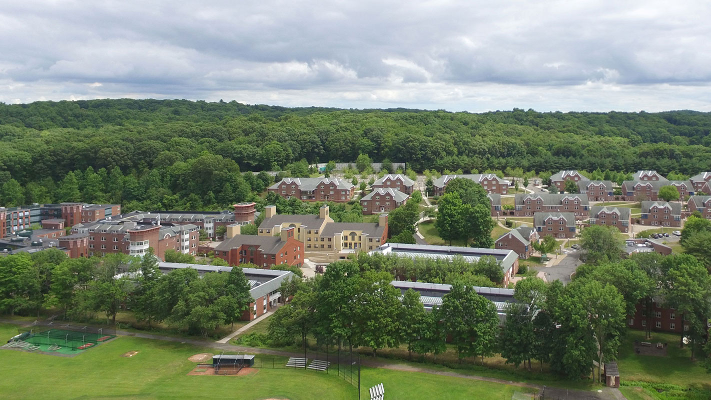 Huntington Class of 2019 member Katie Riley will study at Quinnipiac University