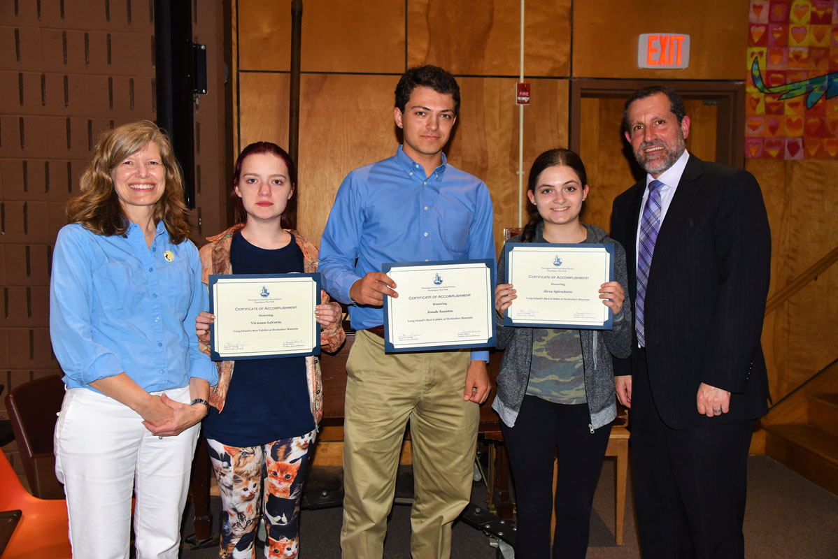 Jennifer Hebert and Jim Polansky flank LI Best exhibit artists Vivienne LaVertu, Jonah Anastos and Alexa Splendorio (3)