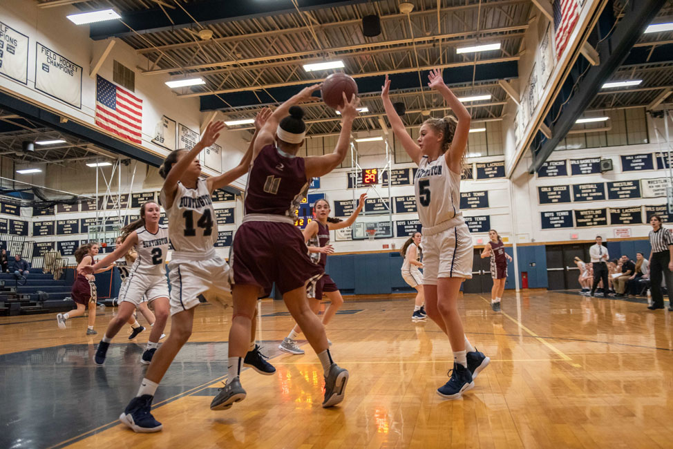 The Huntington girls' basketball team will return 11 players next winter. (Darin Reed photo.)
