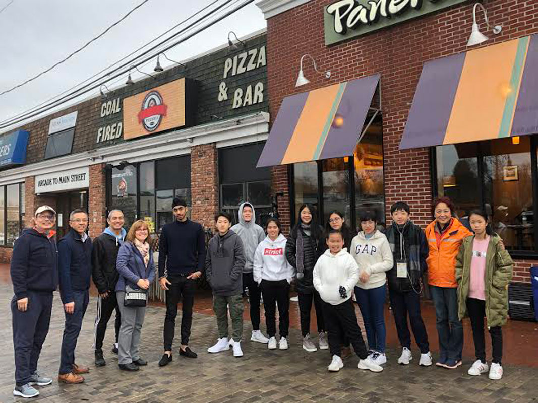 The Huntington host families and the Hong Kong visitors really hit it off.