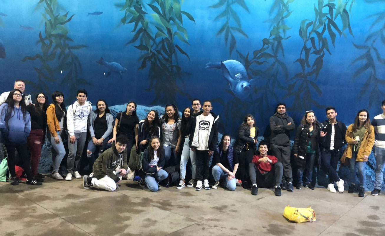 United Amigos club members were accompanied by several staff members to the LI Aquarium.