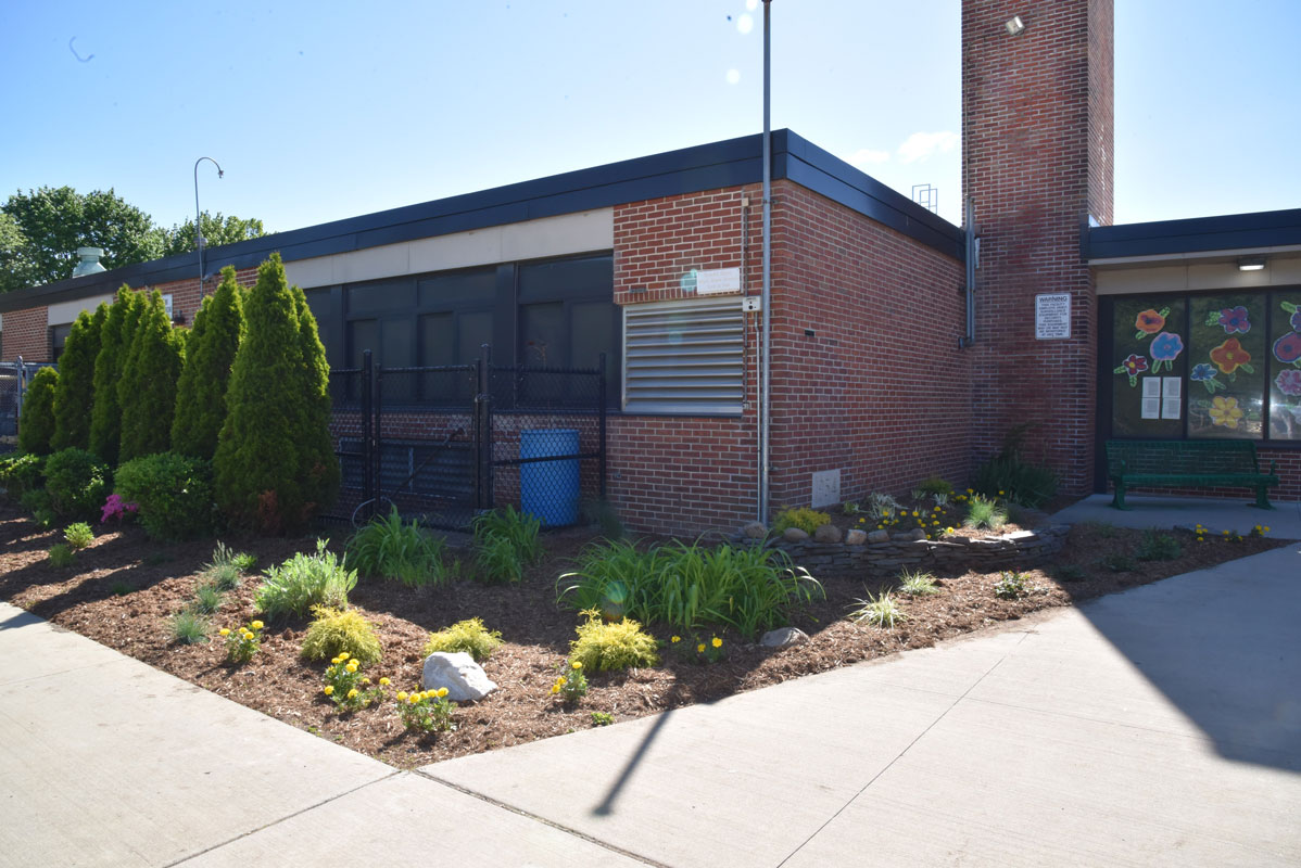 The front gardens were renovated by a group of Washington Primary School volunteers