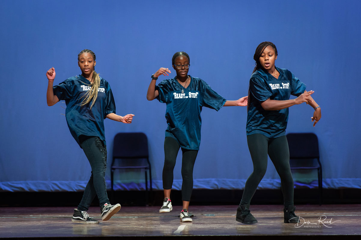 Huntington's Ready ... Step team was a hit at last Saturday's step show. (Darin Reed photo)