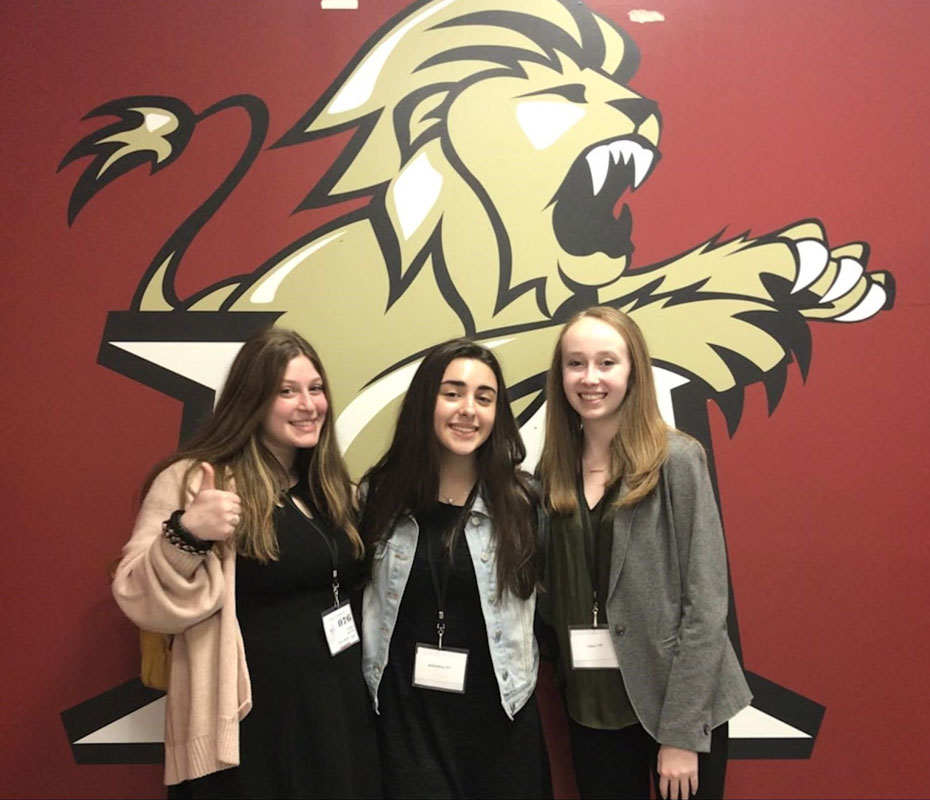  Emily Roberts, Nina Varvatsas and Shannon Kehoe at last year's Molloy College science fair. 