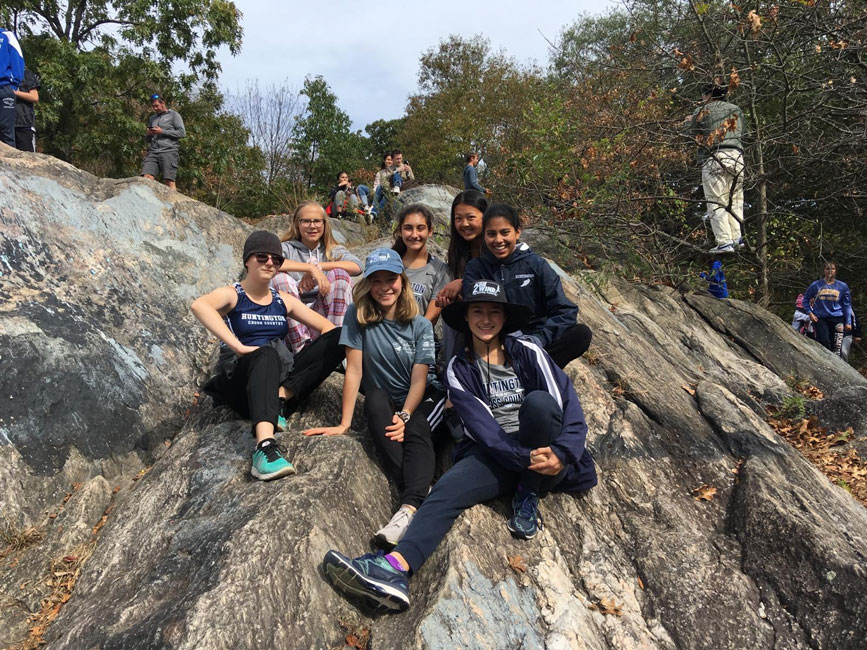 The Huntington girls' cross country team at Van Cortlandt Park for the Manhattan High School Invitational.