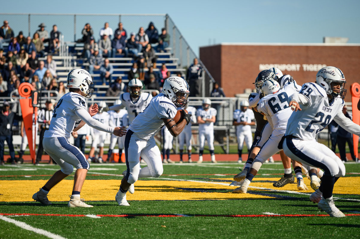 Huntington's offense hummed on Saturday at Northport. (Darin Reed photo.)