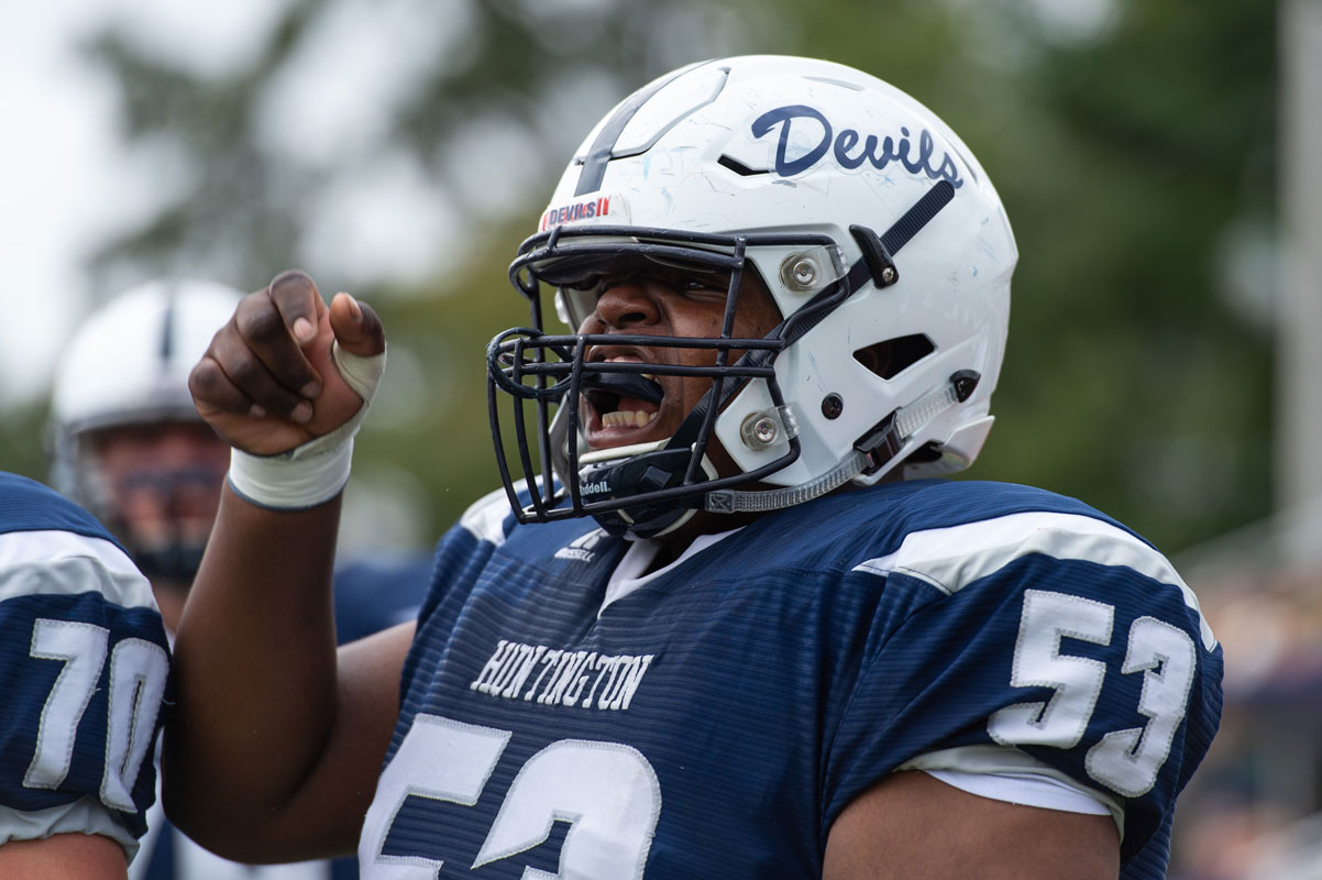 Lineman Kyle Green gets animated on the field. (Darin Reed photo.)