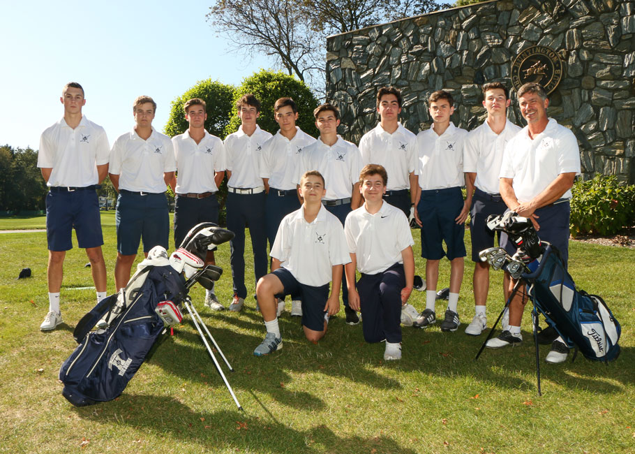 Huntington High School's 2019 varsity golf team.
