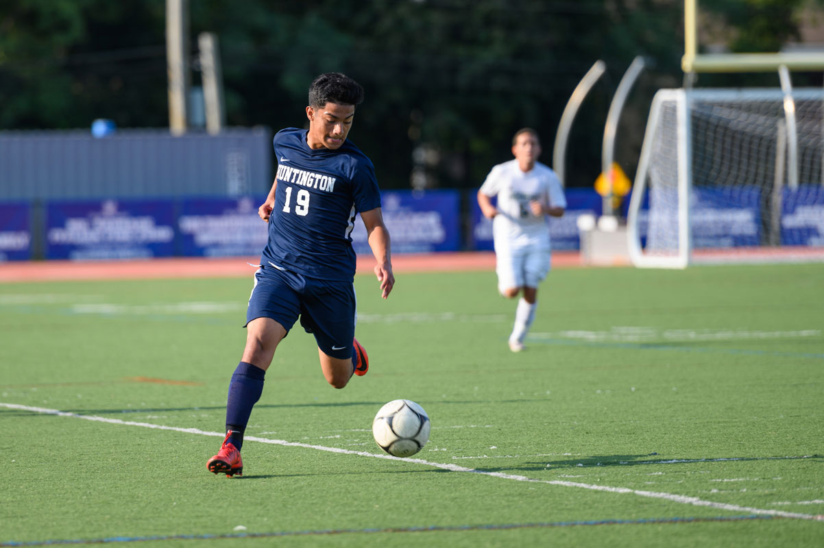 Senior forward Carlos Reyes is one of Huntington's main offensive threats. (Darin Reed photo)