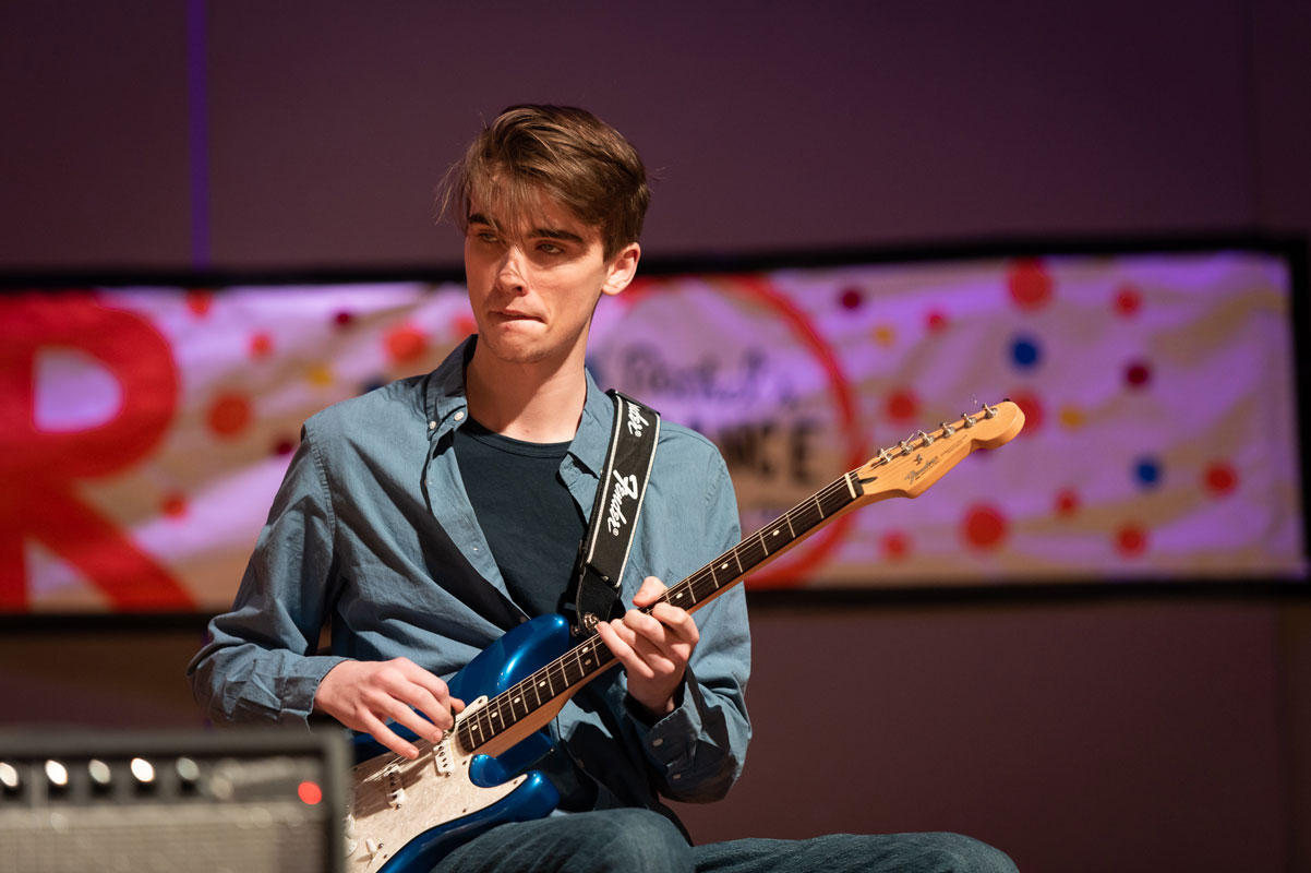 Rory Dara performed with Chris Bavaro at last year's K-Factor. (Darin Reed photo.)