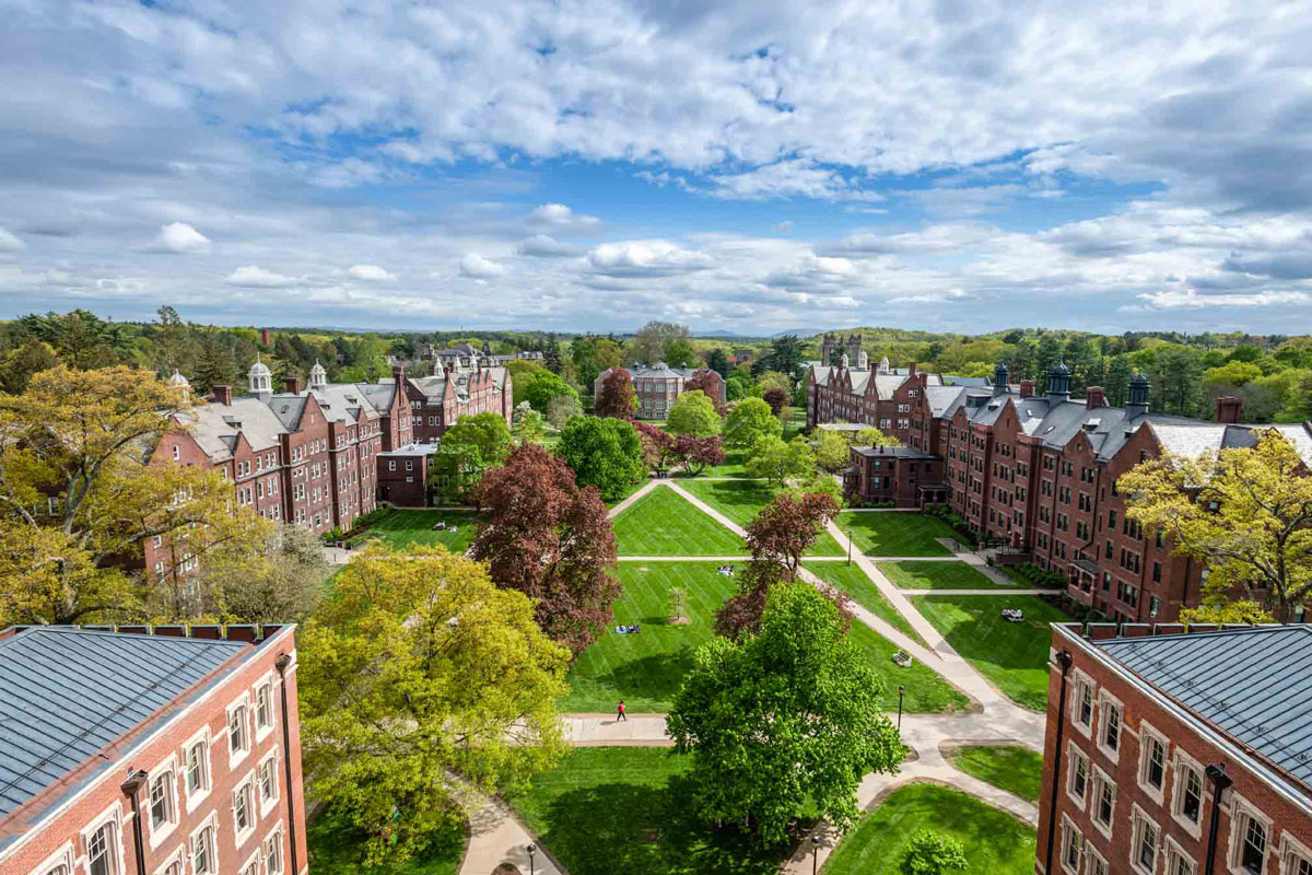 The Vassar campus is breathtaking.