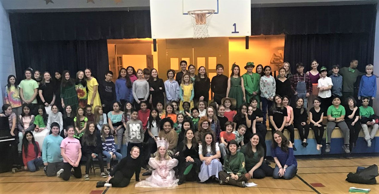 The Wizard of Oz cast includes 98 fifth and sixth graders.