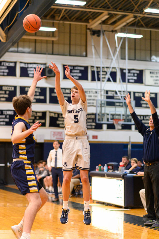 Michael Wright puts up a 3-pointer. (Darin Reed photo.)