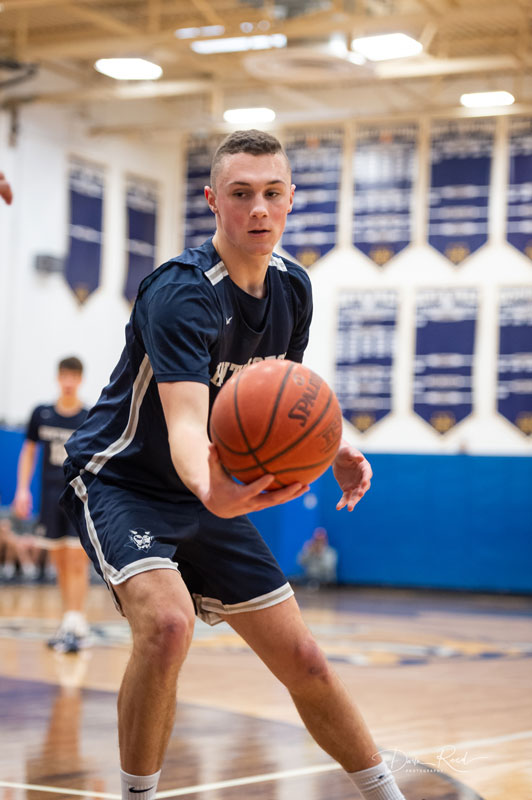 Matt Girimonti balances the ball. (Darin Reed photo)
