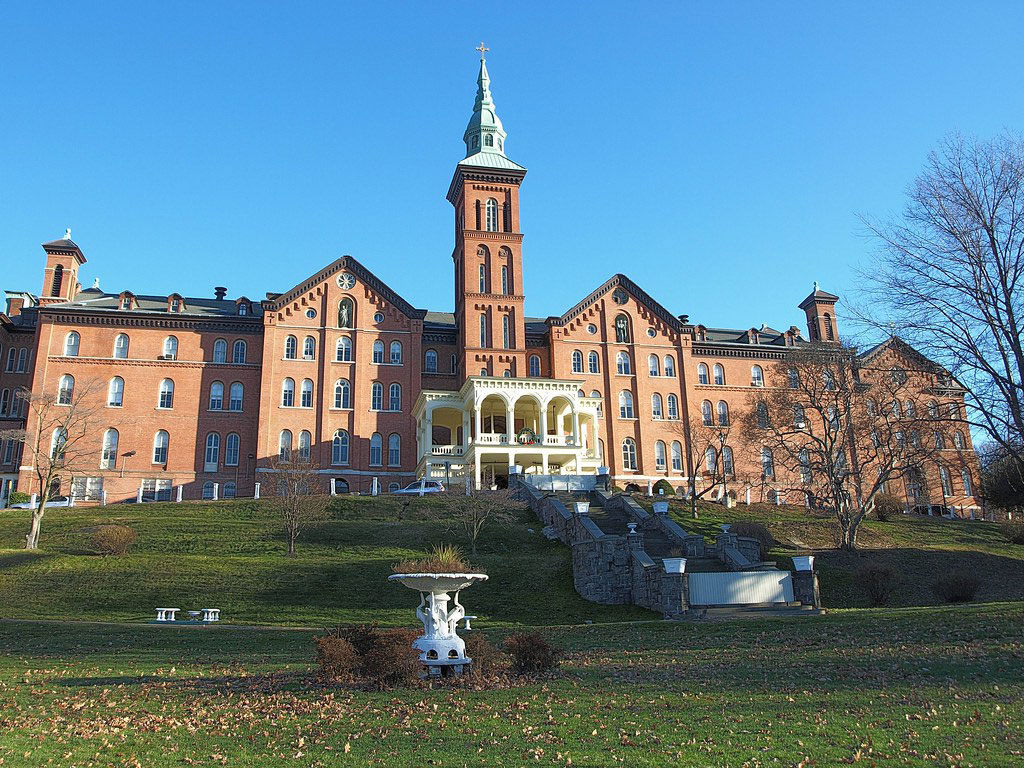 The College of Mount Saint Vincent was founded in 1847 